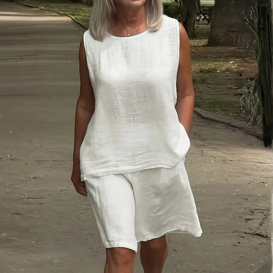 Relaxed Solid Outfit