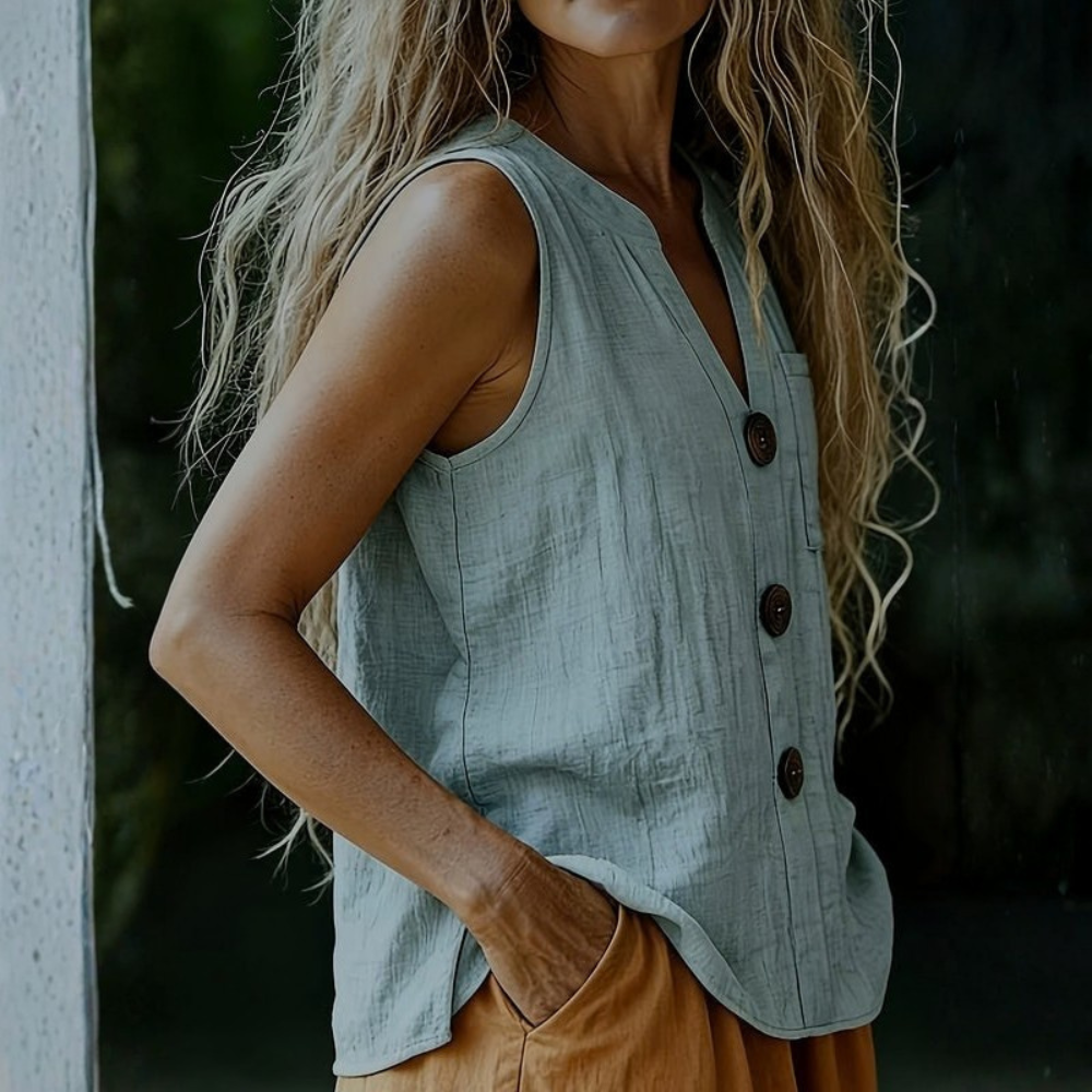 Elegant Vacation SleevelessTop Women's