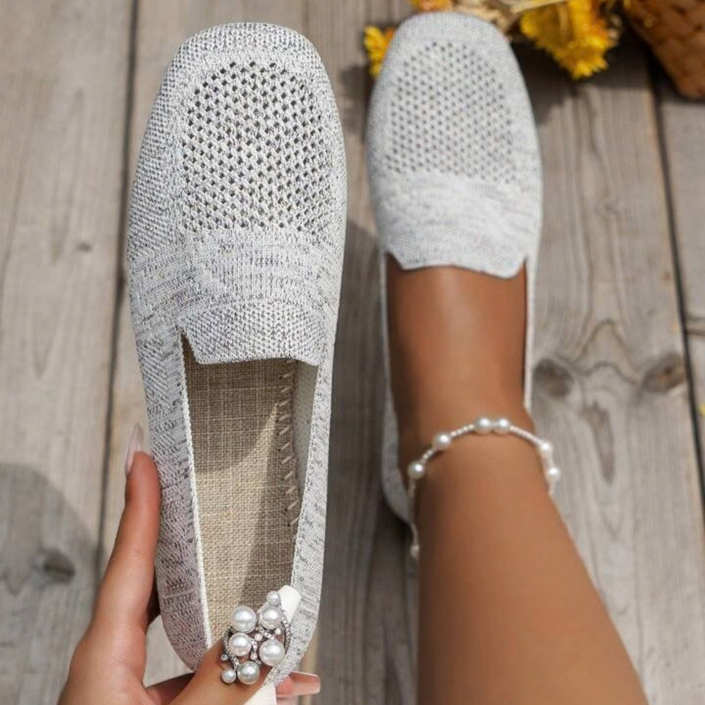 Relaxed Shoes Womens