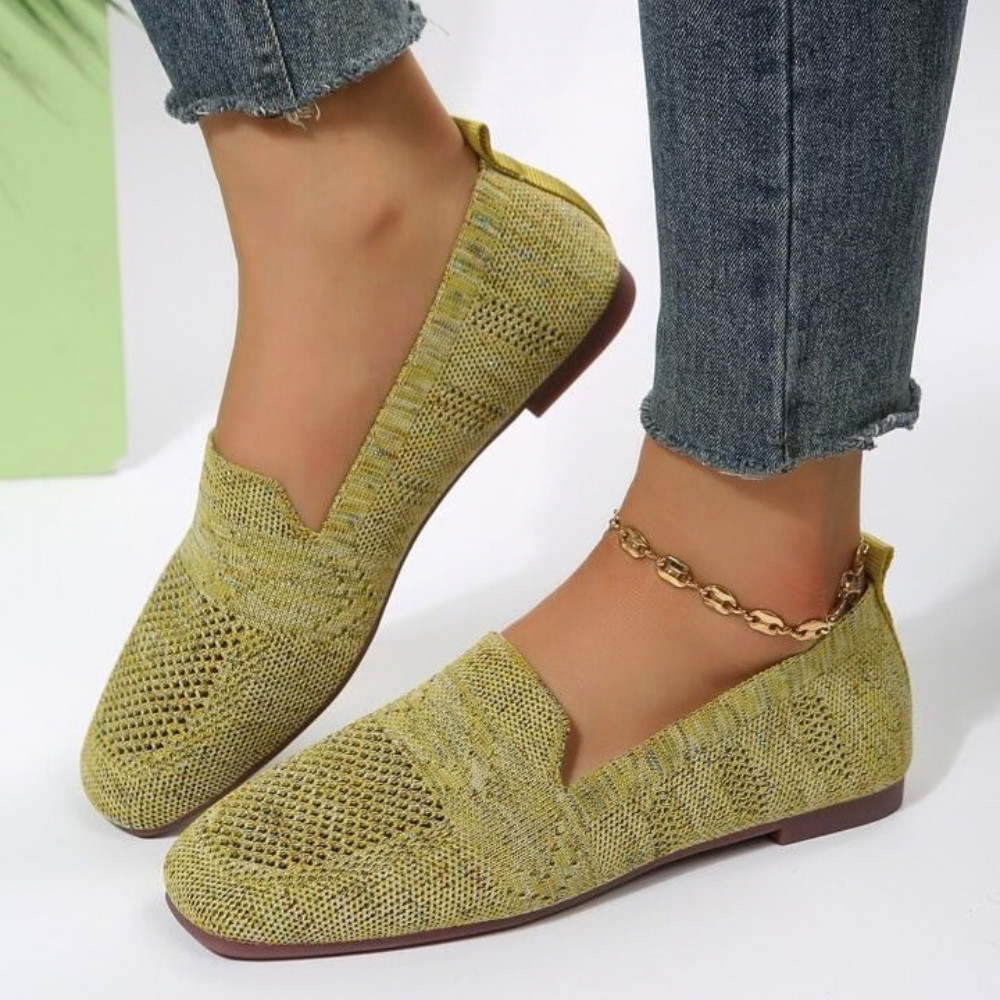 Relaxed Shoes Womens