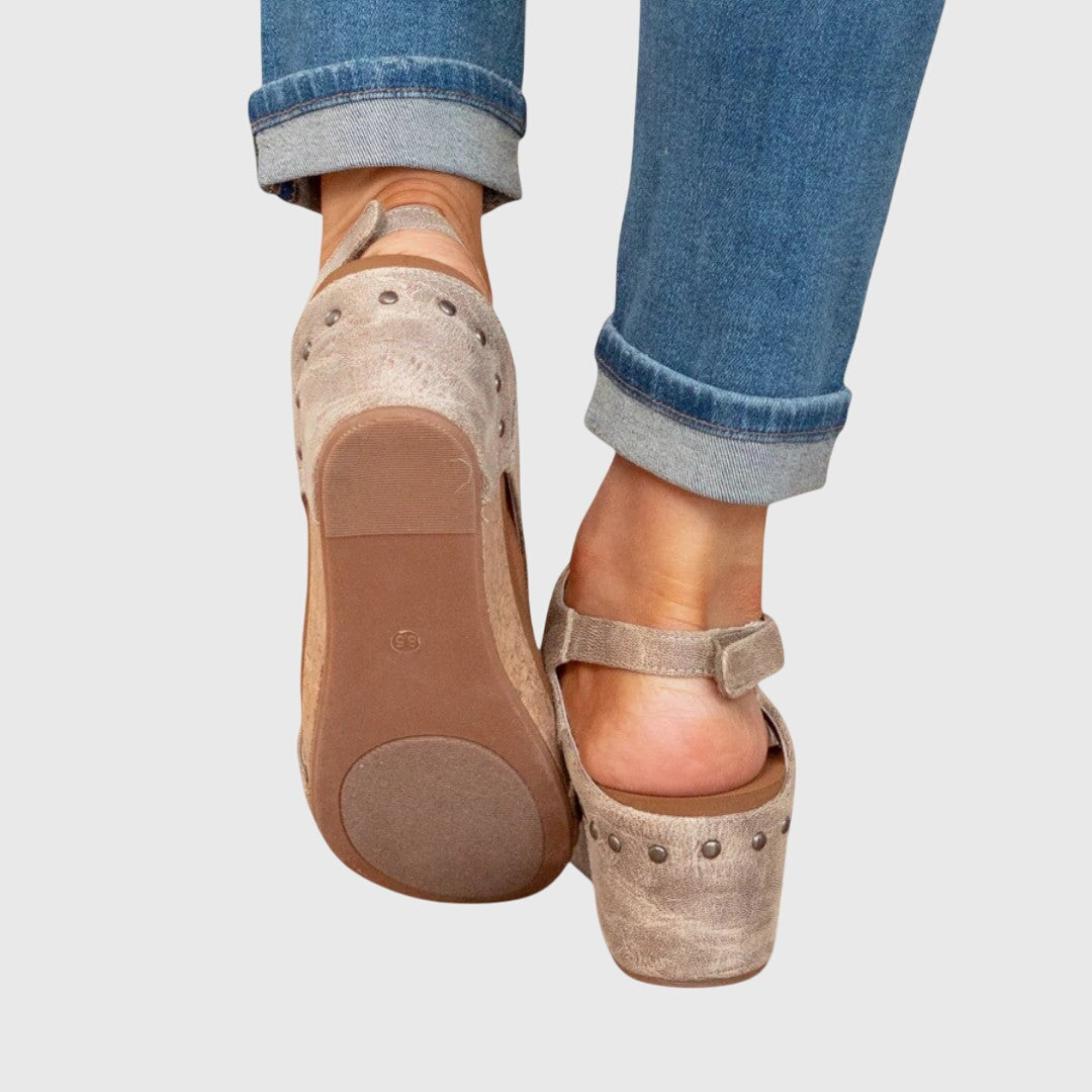 Elegant Orthopedic Sandals for All-Day Comfort and Style 2