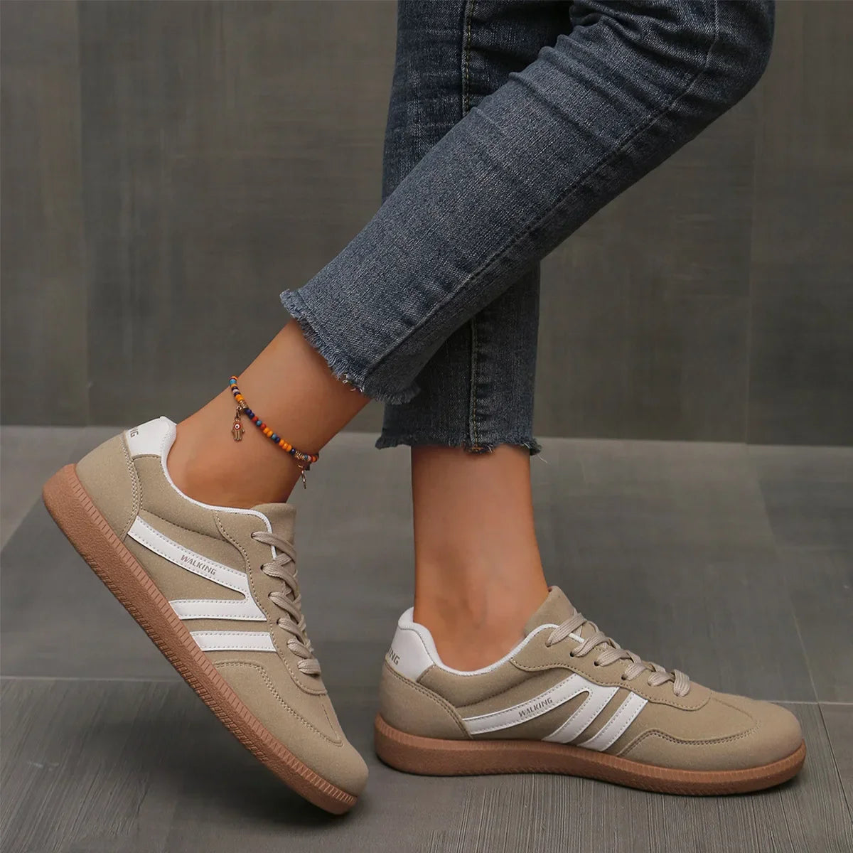 Spliced Lace Up Casual Sneakers