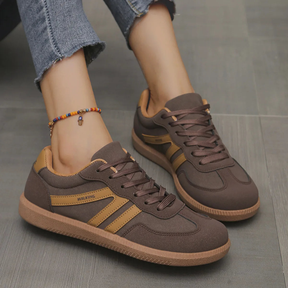 Spliced Lace Up Casual Sneakers
