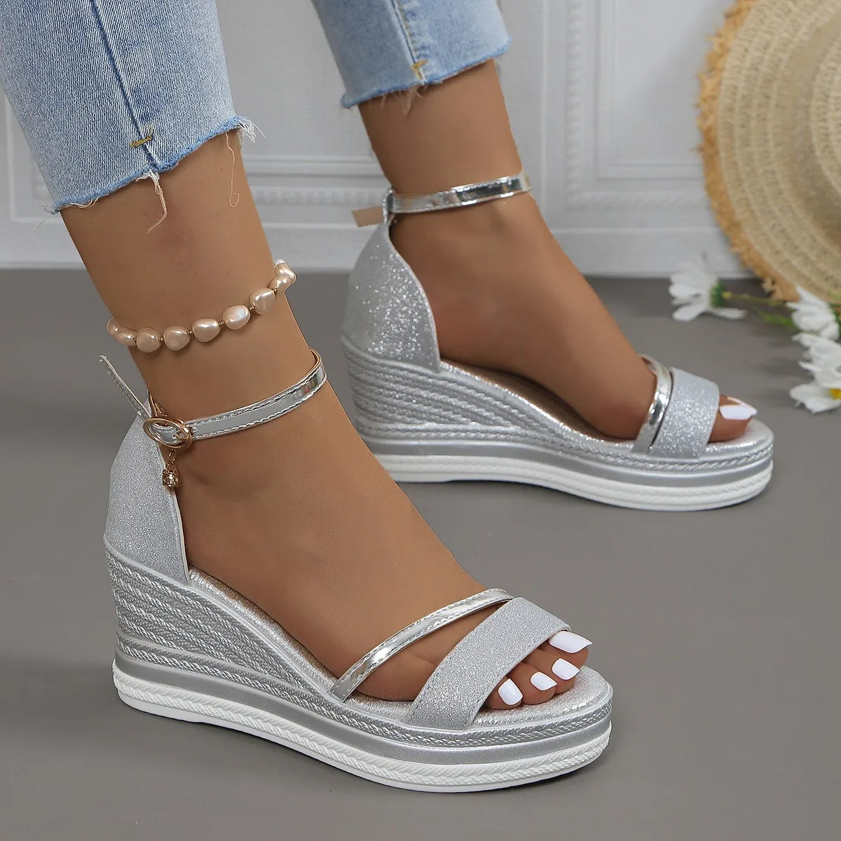 Relaxed Summer Sandals Women's