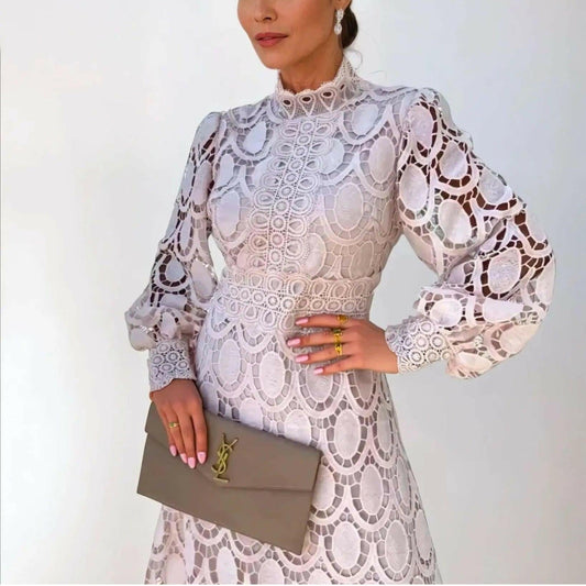 Elegant Lace Evening Dress