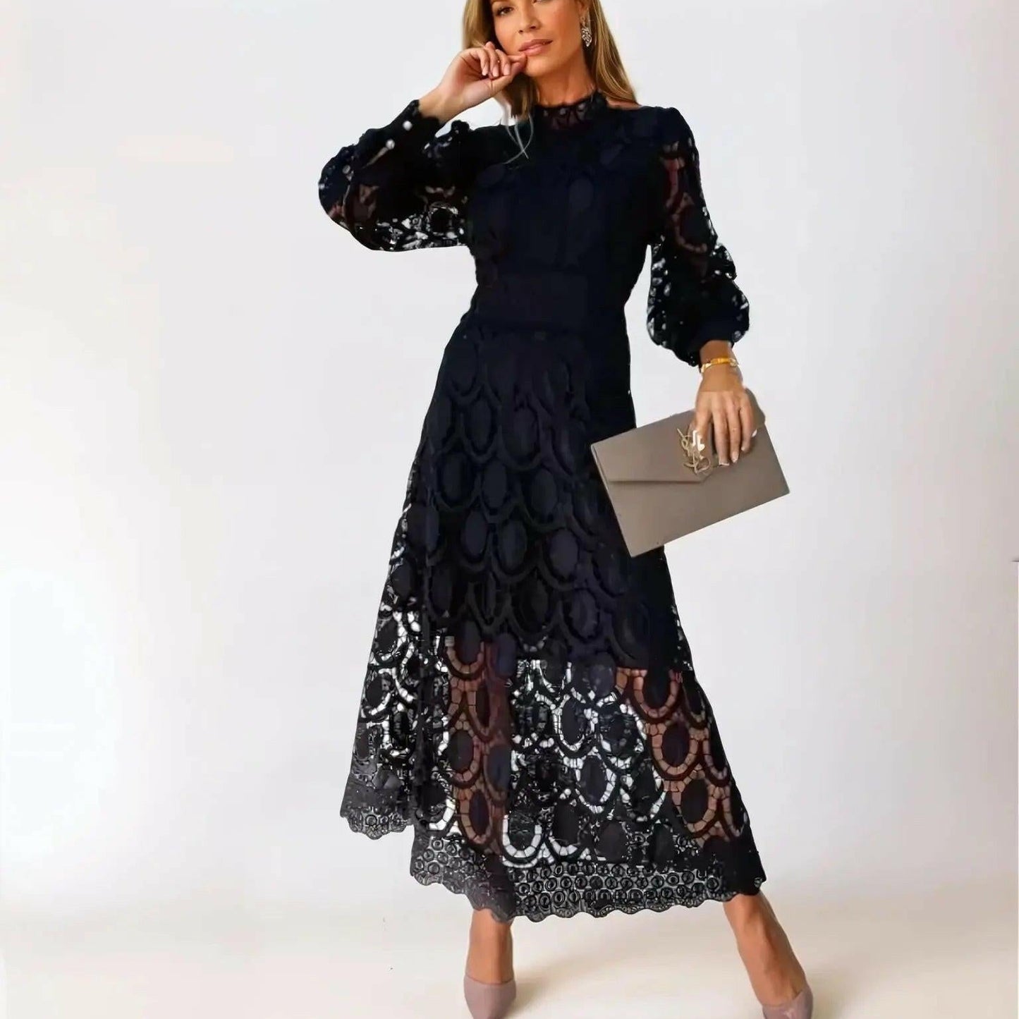 Elegant Lace Evening Dress