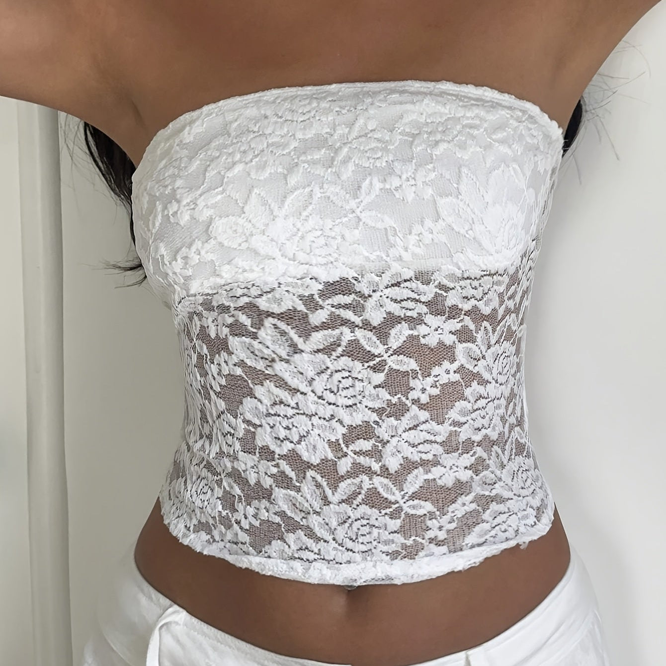 Floral Lace Slim Fit Tube Top